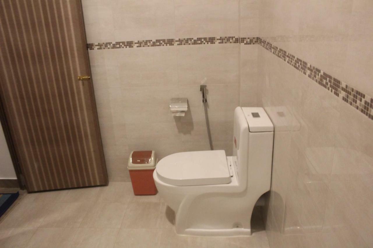 Hotel Senora Катарагама Екстер'єр фото
