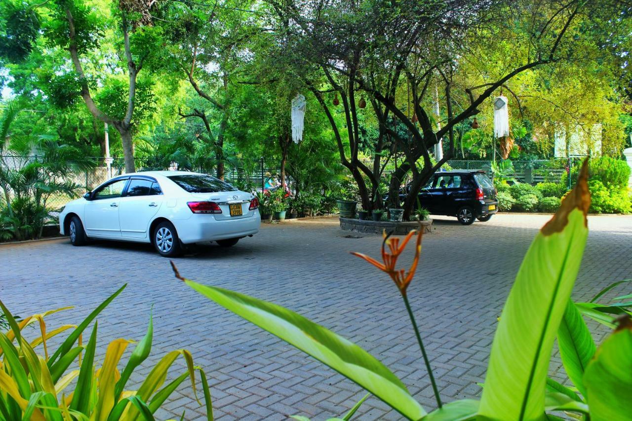 Hotel Senora Катарагама Екстер'єр фото
